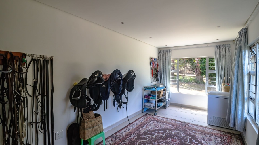 5 Bedroom Property for Sale in Sunrise On Sea Eastern Cape